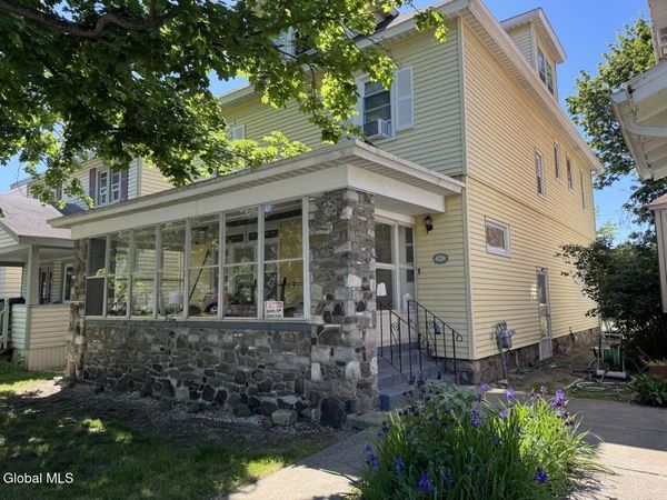851 Central Parkway, Schenectady, NY 12309