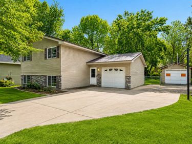 31050 Foster Avenue, Stacy, MN 55079