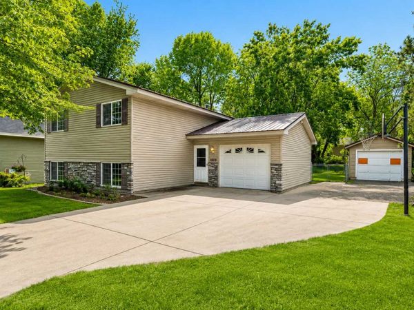31050 Foster Avenue , Stacy, MN 55079