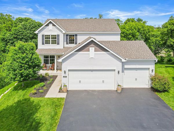 2215 Lake Circle , Victoria, MN 55386
