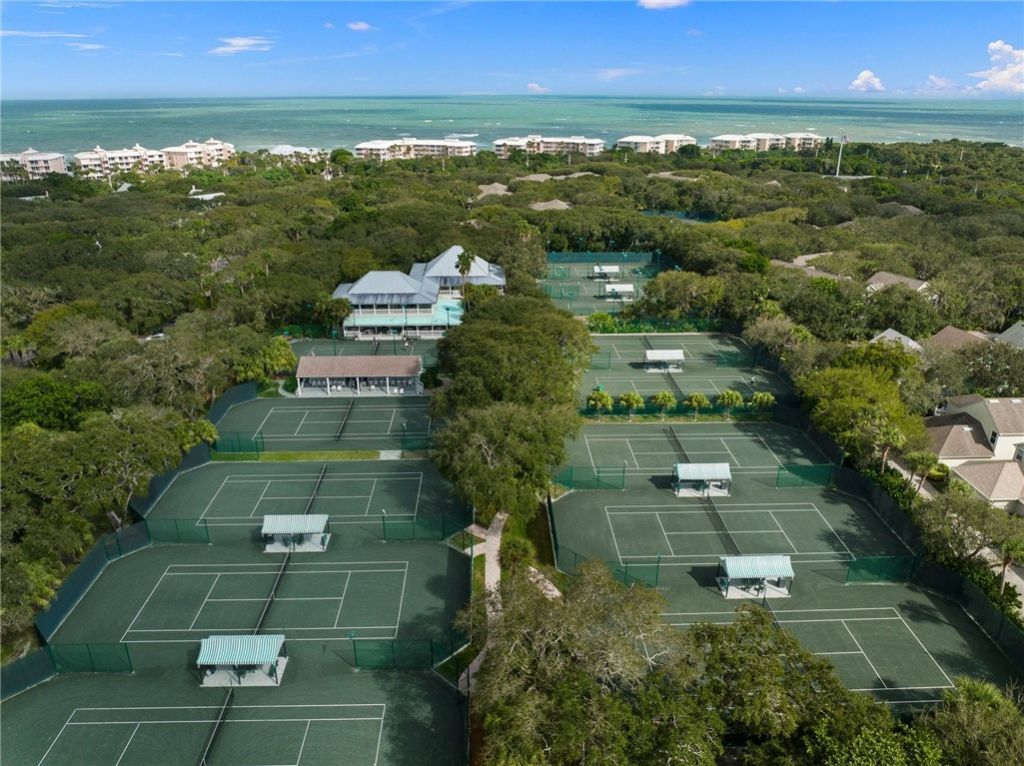 1335 Winding Oaks Circle E, Unit 1005, Vero Beach, FL 32963 Photo