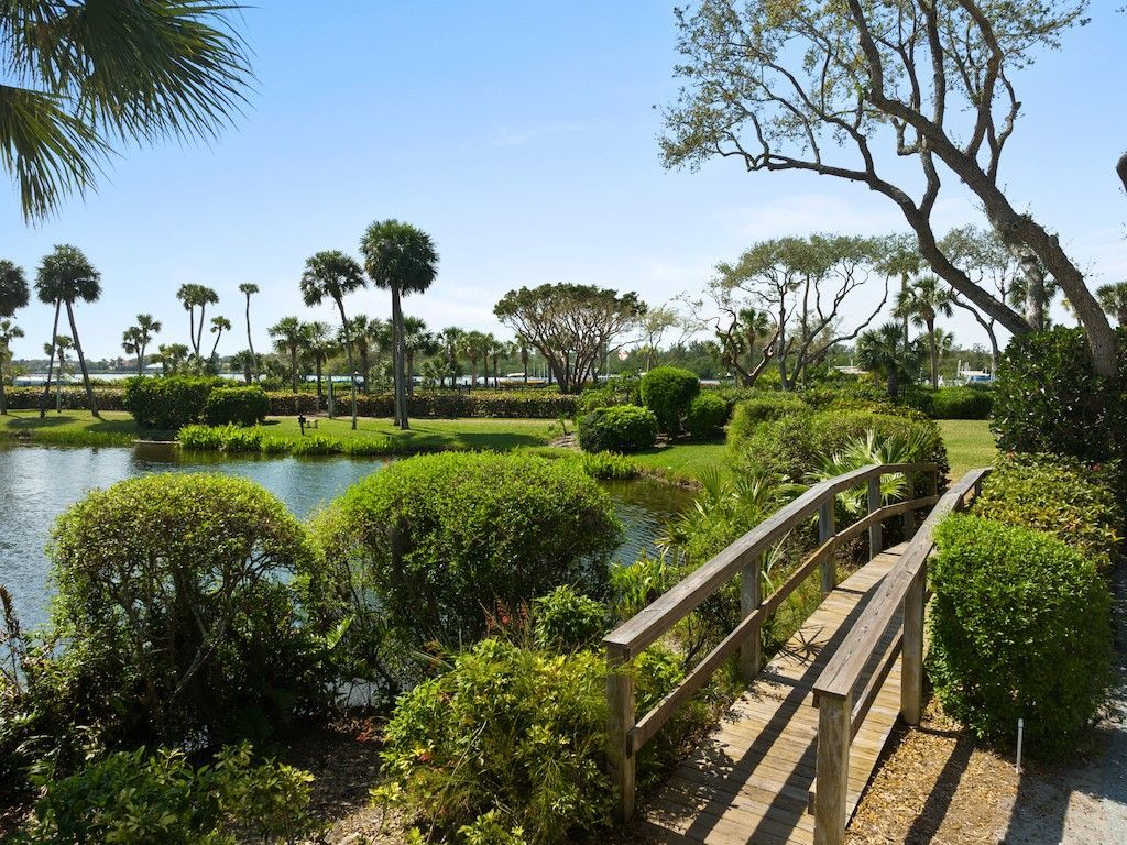 1335 Winding Oaks Circle E, Unit 1005, Vero Beach, FL 32963 Photo