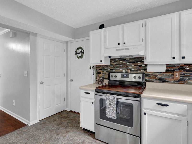 3437 Ridley Drive, Columbus, OH 43228 Photo 13