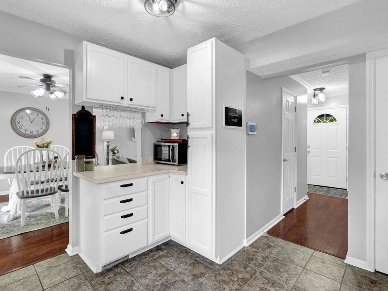 3437 Ridley Drive, Columbus, OH 43228 Photo 14