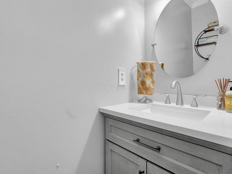 3437 Ridley Drive, Columbus, OH 43228 Photo 8