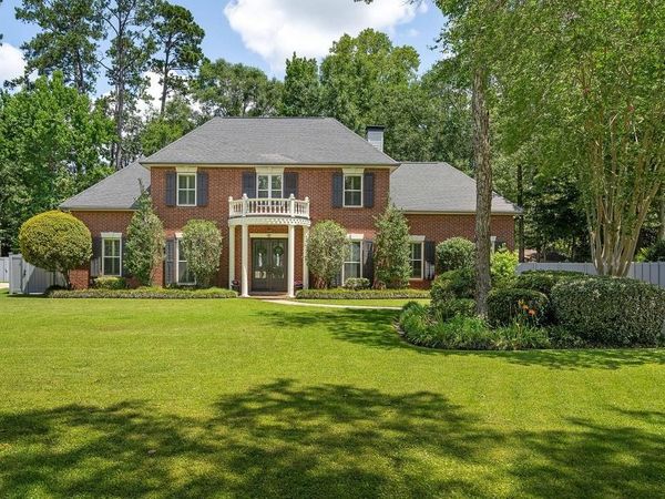 104 HERMITAGE Place , Mandeville, LA 70471