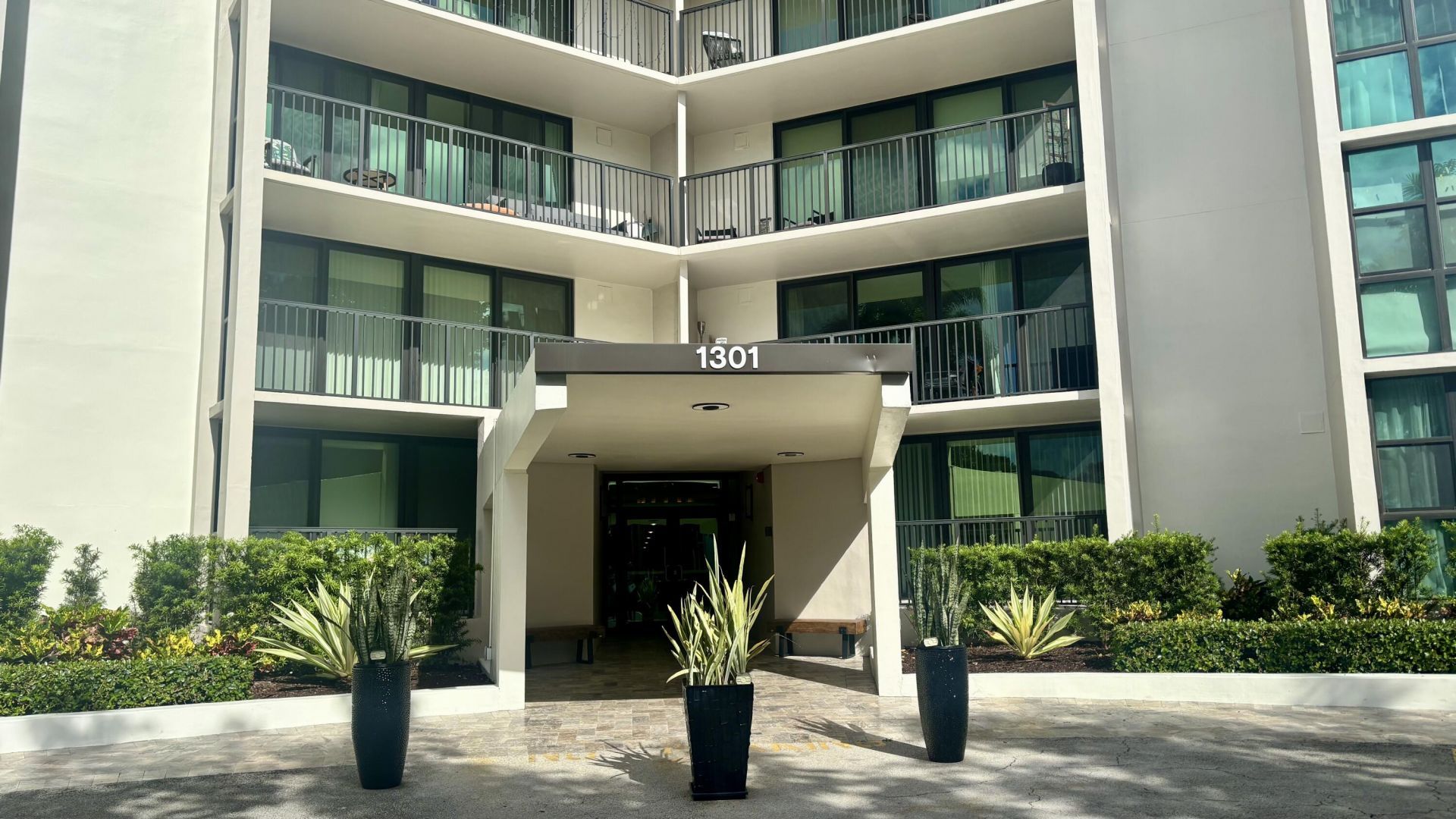 1301 River Reach Drive, Unit 111, Fort Lauderdale, FL 33315 Photo