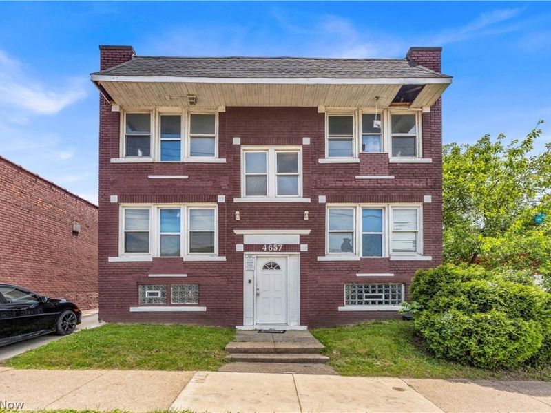 4657 Warner Road, Unit 3, Garfield Heights, OH 44125 Photo 1
