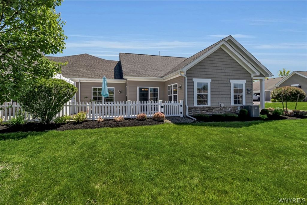 5665 Southwestern Boulevard, Unit 49C, Hamburg, NY 14075 Main Photo