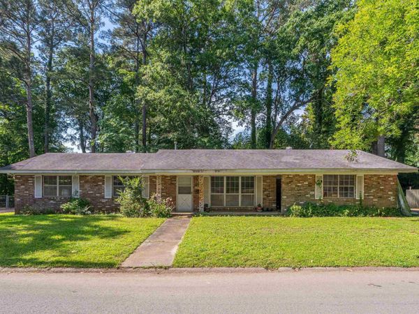 2047 Elaine Circle , Arkadelphia, AR 71923
