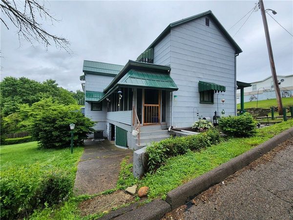 130 Kirkpatrick Ave , Leechburg, PA 15656