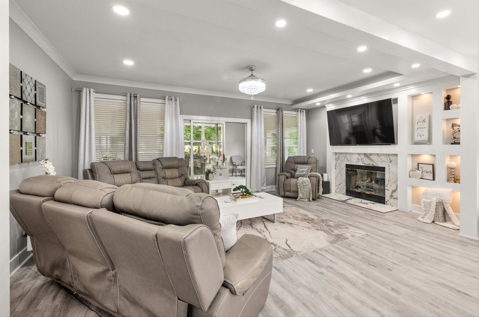 105 N Gateshead Crossing Photo 13