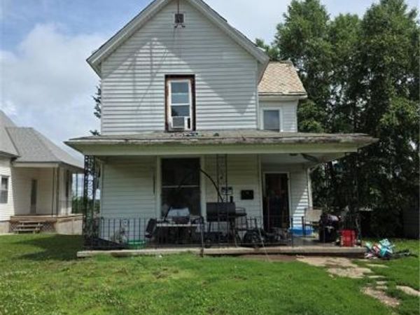 2937 Seneca Street, St Joseph, MO 64507