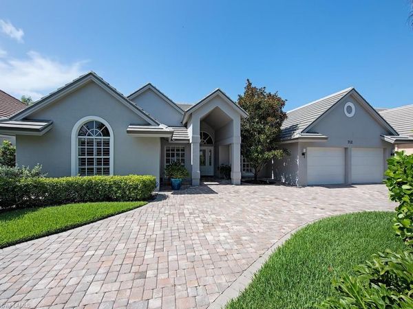 712 Shadow Lake LN, NAPLES, FL 34108