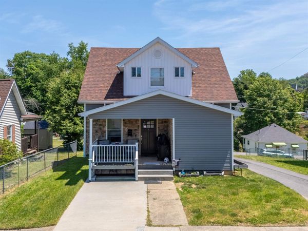 201 Cochran Street, Fairmont, WV 26554