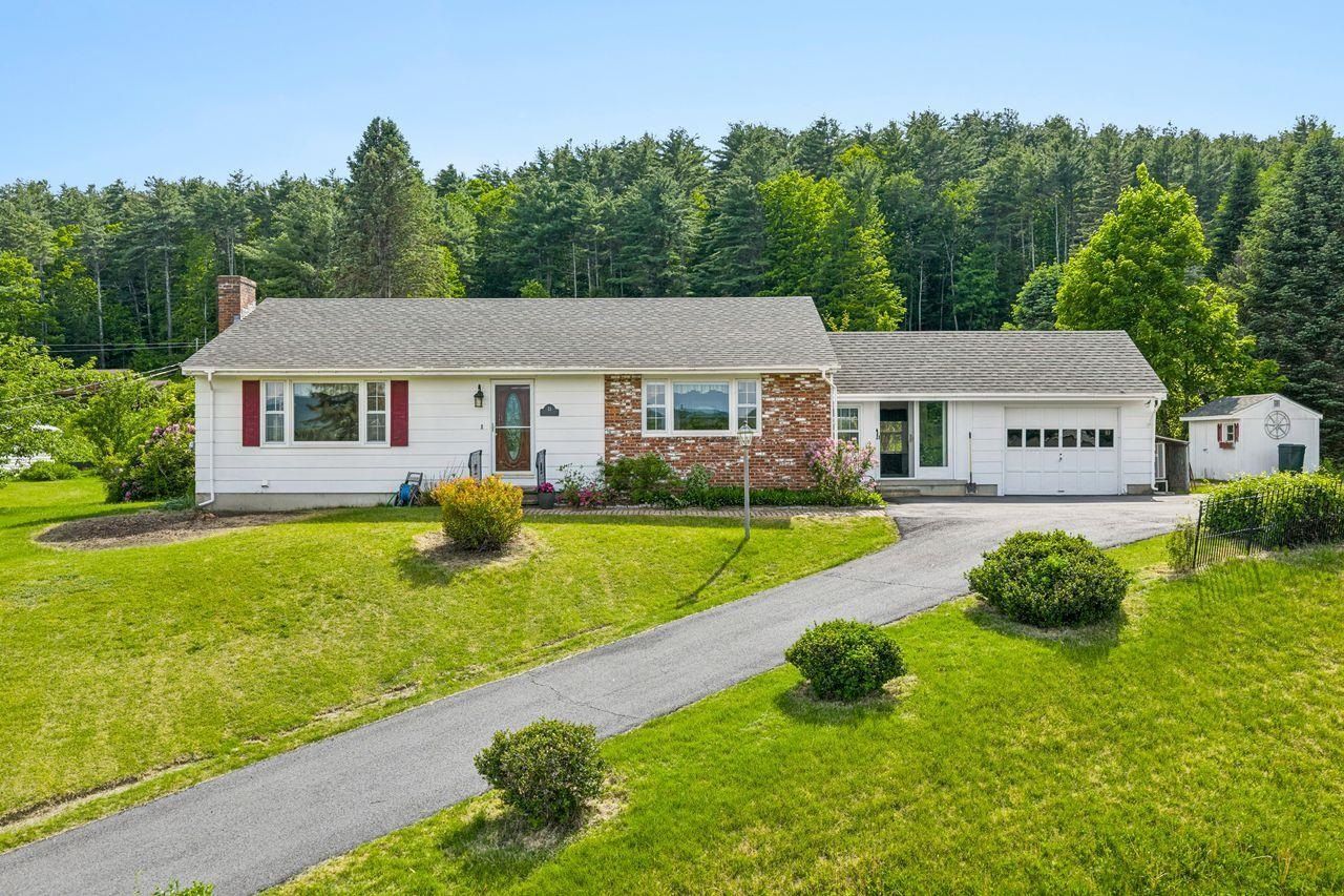 21 Chase Circle, Center Harbor, NH 03226 Main Photo