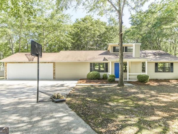 819 Old Macon Road, Dublin, GA 31021