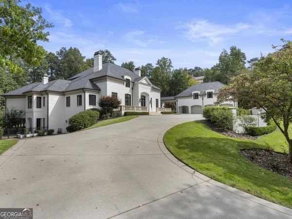 997 Davis Drive, Atlanta, GA 30327