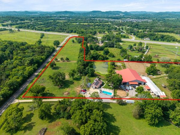 905 Hickory Hills Dr , Franklin, TN 37067
