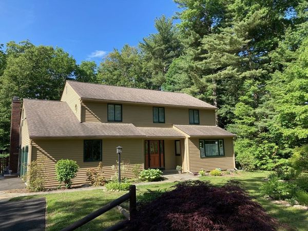 43 Aubinwood Rd, Amherst, MA 01002