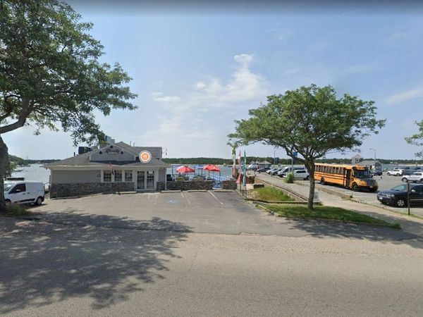 182 Onset Ave, Wareham, MA 02538