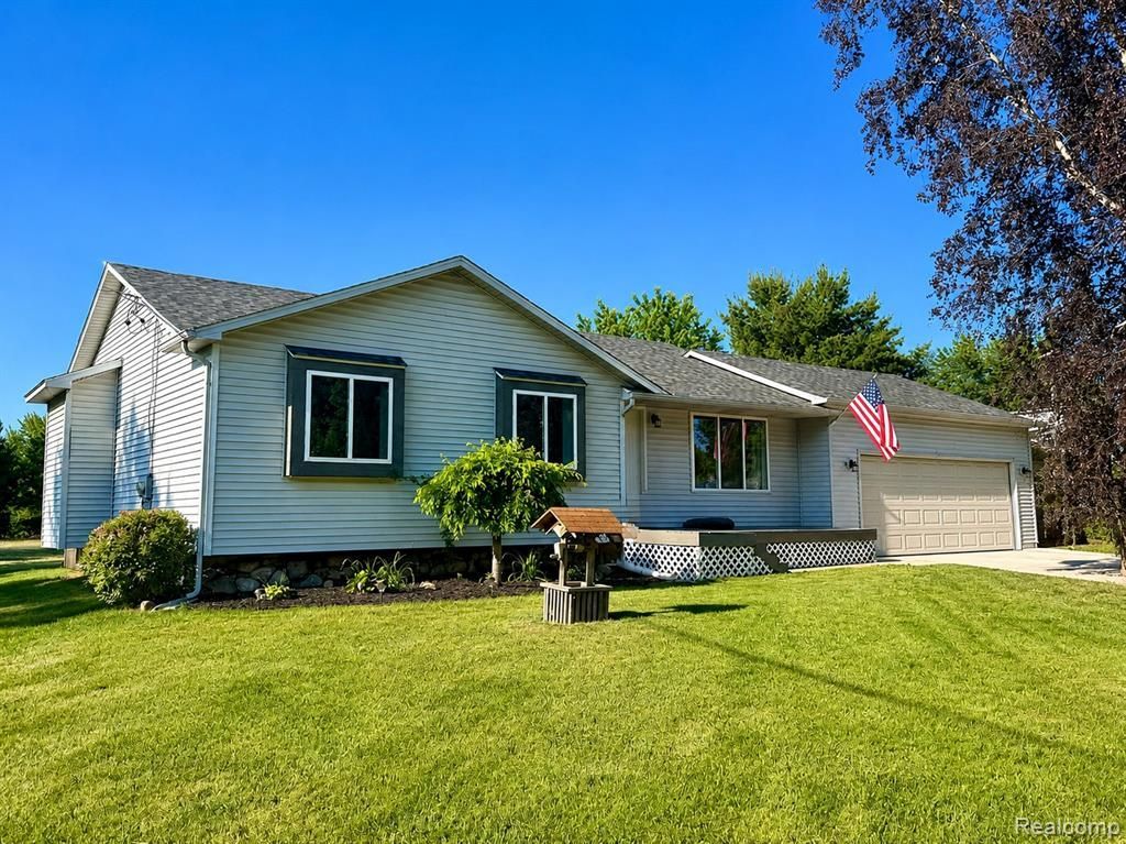 5424 Cook Road , Mundy Township, MI 48473 Main Photo