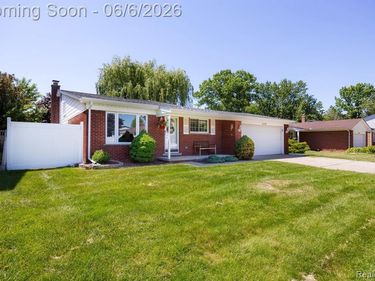 21076 Millbury Drive, Woodhaven, MI 48183