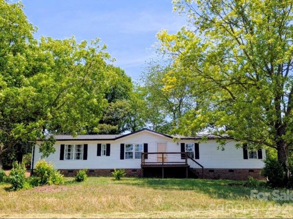 33 Honeysuckle Lane , Taylorsville, NC 28682