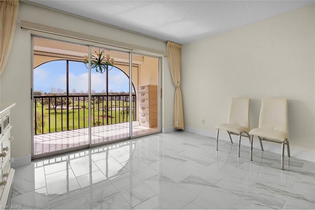 37 High Point Cir E, Unit 602, Naples, FL 34103 Photo