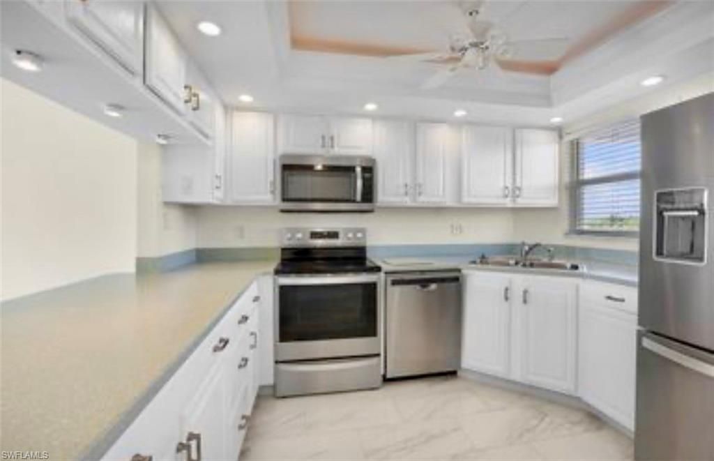 37 High Point Cir E, Unit 602, Naples, FL 34103 Photo