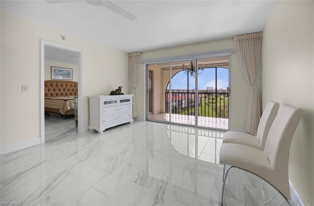 37 High Point Cir E, Unit 602, Naples, FL 34103 Photo