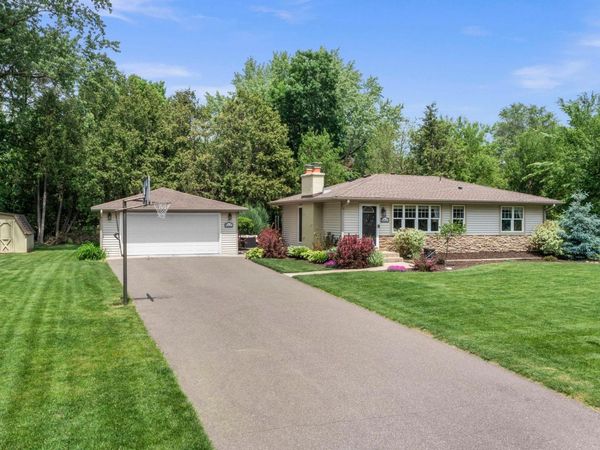 15620 2nd Avenue N, Plymouth, MN 55447