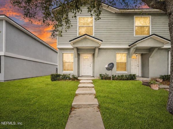 8446 MCGIRTS VILLAGE Lane, Jacksonville, FL 32210