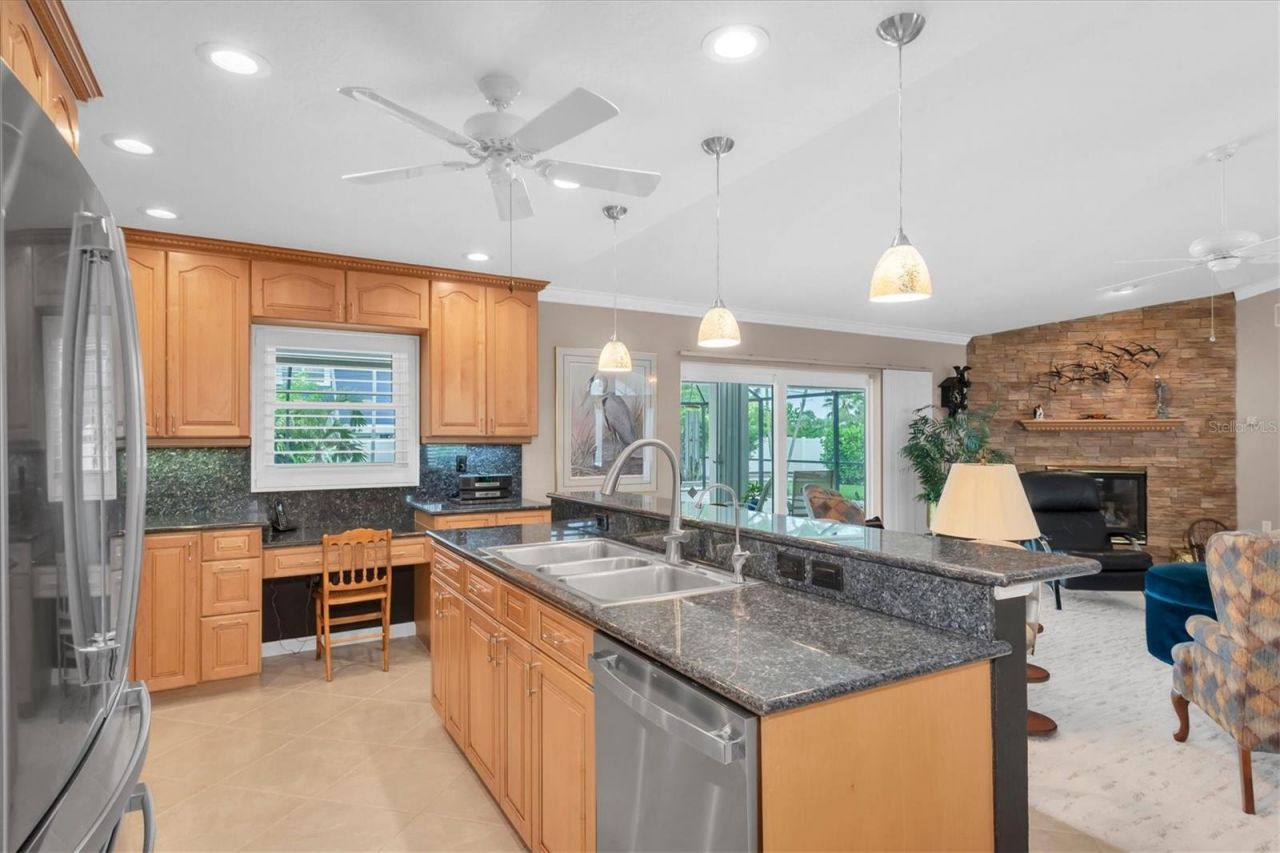 7759 Carver Court, Seminole, FL 33772 Photo