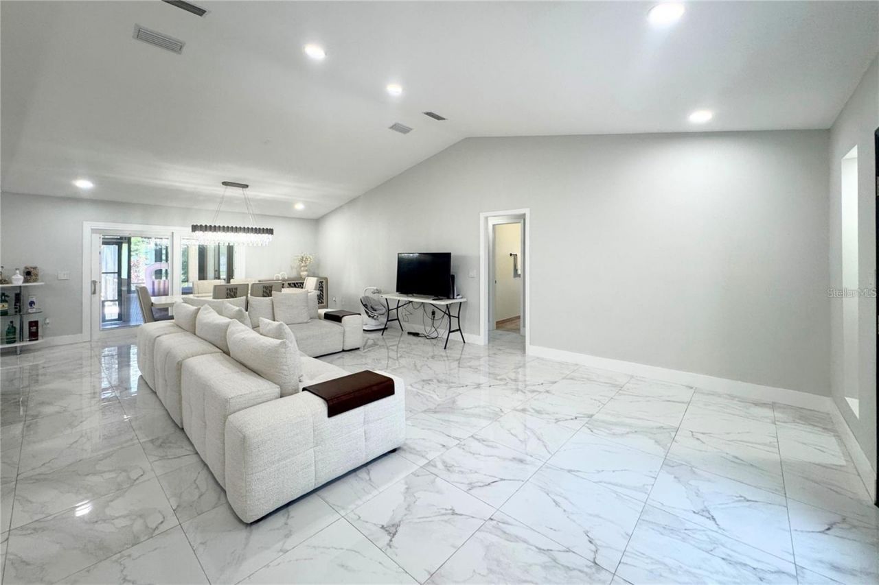 513 E Wildmere Avenue , Longwood, FL 32750 Photo