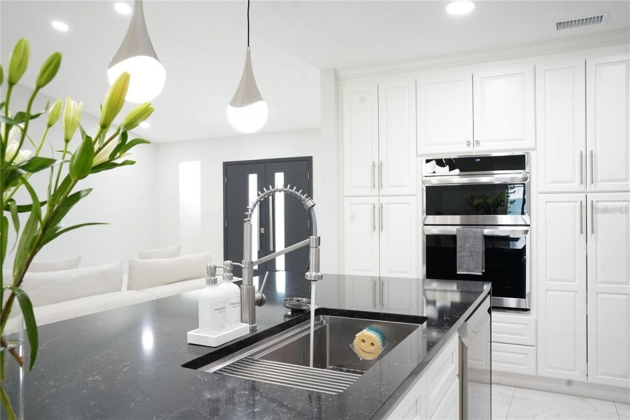 513 E Wildmere Avenue , Longwood, FL 32750 Photo