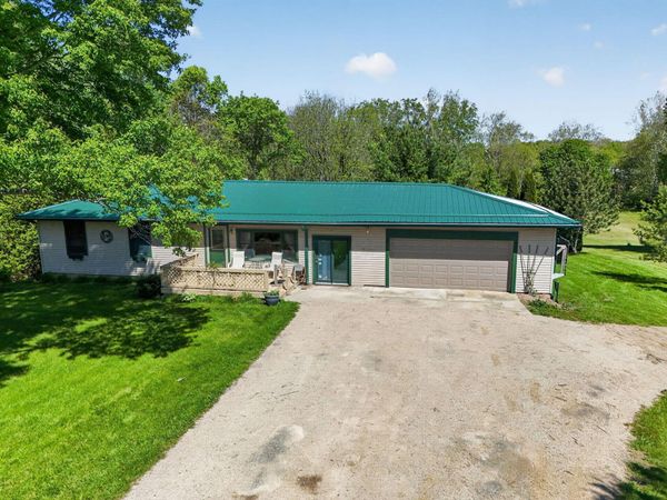 8960 Mills Road , Ostrander, OH 43061