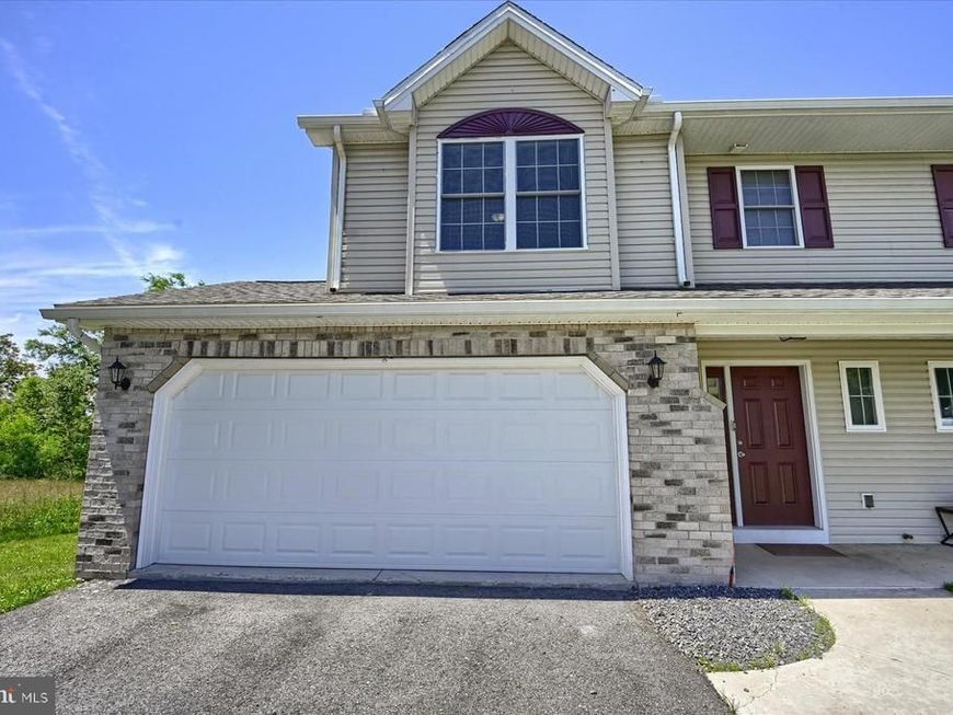 48 Dustin Drive, Halifax, PA 17032 Main Photo