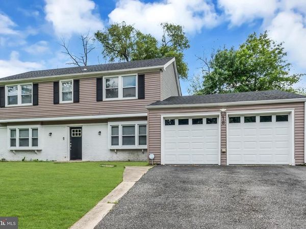 18 HARRINGTON CIRCLE, WILLINGBORO, NJ 08046