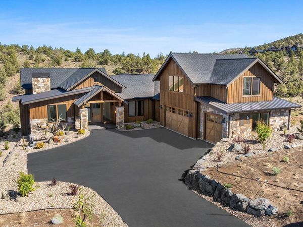 16621 SW Pinnacle Court, Powell Butte, OR 97753