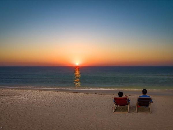 7225 Pelican Bay BLVD, Unit 204, NAPLES, FL 34108