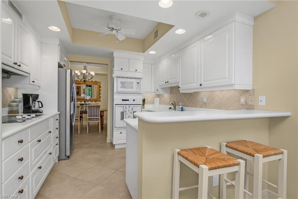 7225 Pelican Bay Blvd, Unit 204, Naples, FL 34108 Photo
