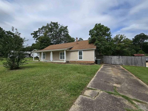 1646 Eagle Ter, Cantonment, FL 32533