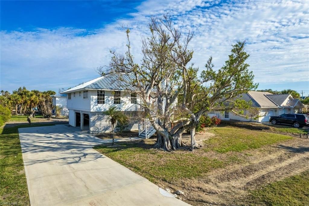 220 Palm Lake Dr , Sanibel, FL 33957 Photo