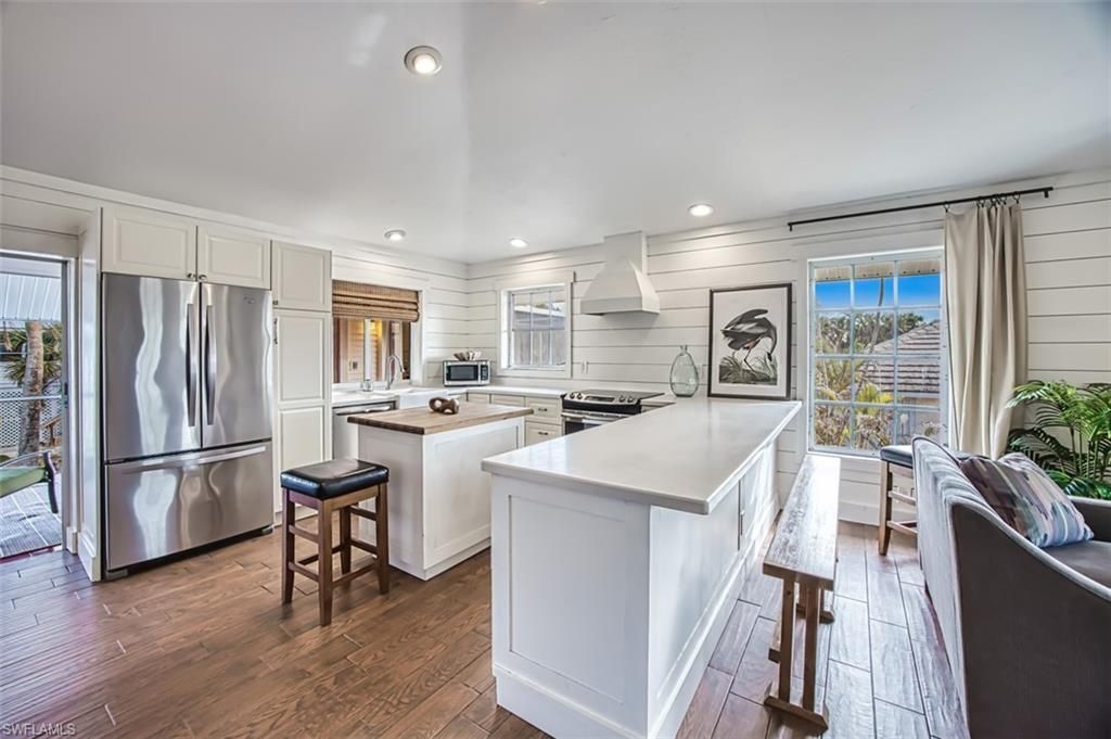 220 Palm Lake Dr , Sanibel, FL 33957 Photo