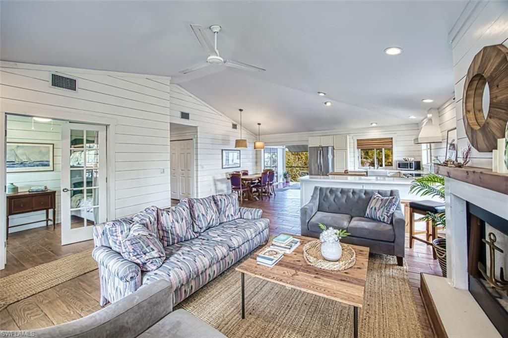 220 Palm Lake Dr , Sanibel, FL 33957 Photo