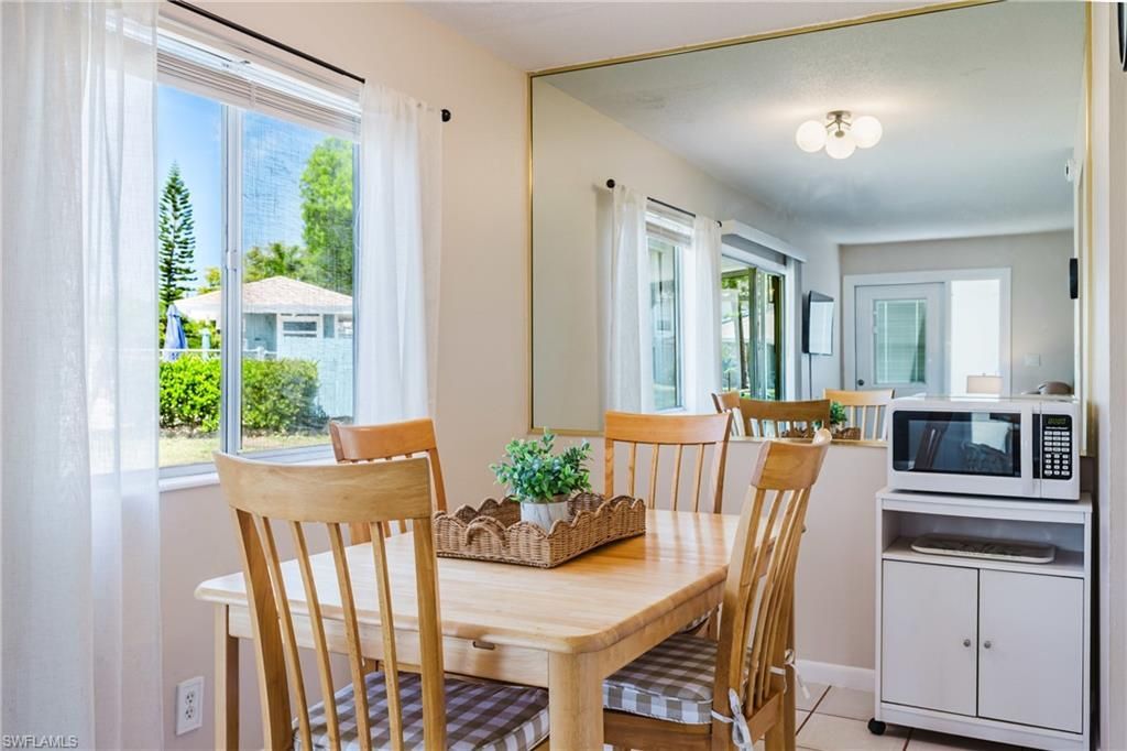 5840 Vancouver Cir, Unit 2, Fort Myers, FL 33907 Photo
