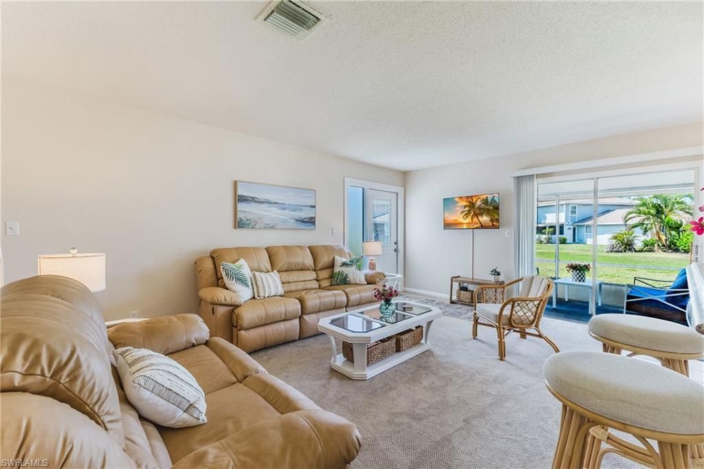 5840 Vancouver Cir, Unit 2, Fort Myers, FL 33907 Photo
