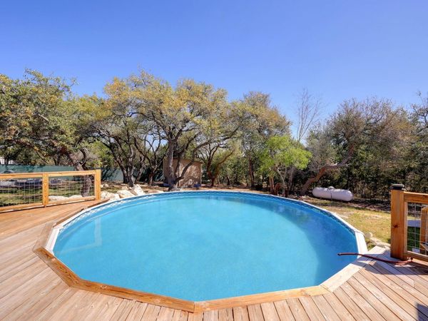 141 Arnold DR , Canyon Lake, TX 78133
