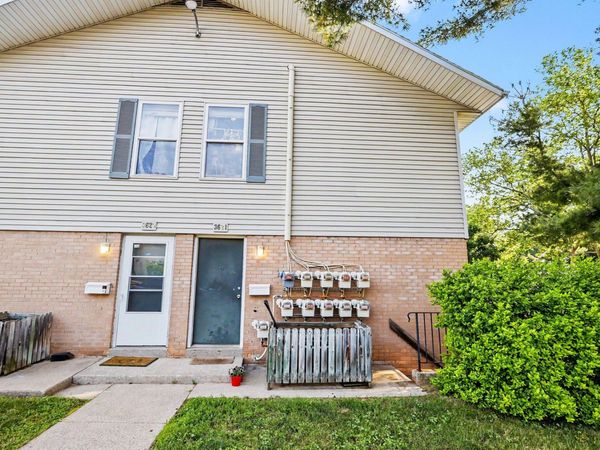 3621 Kenbrooke Court, Unit 77, Kalamazoo, MI 49006